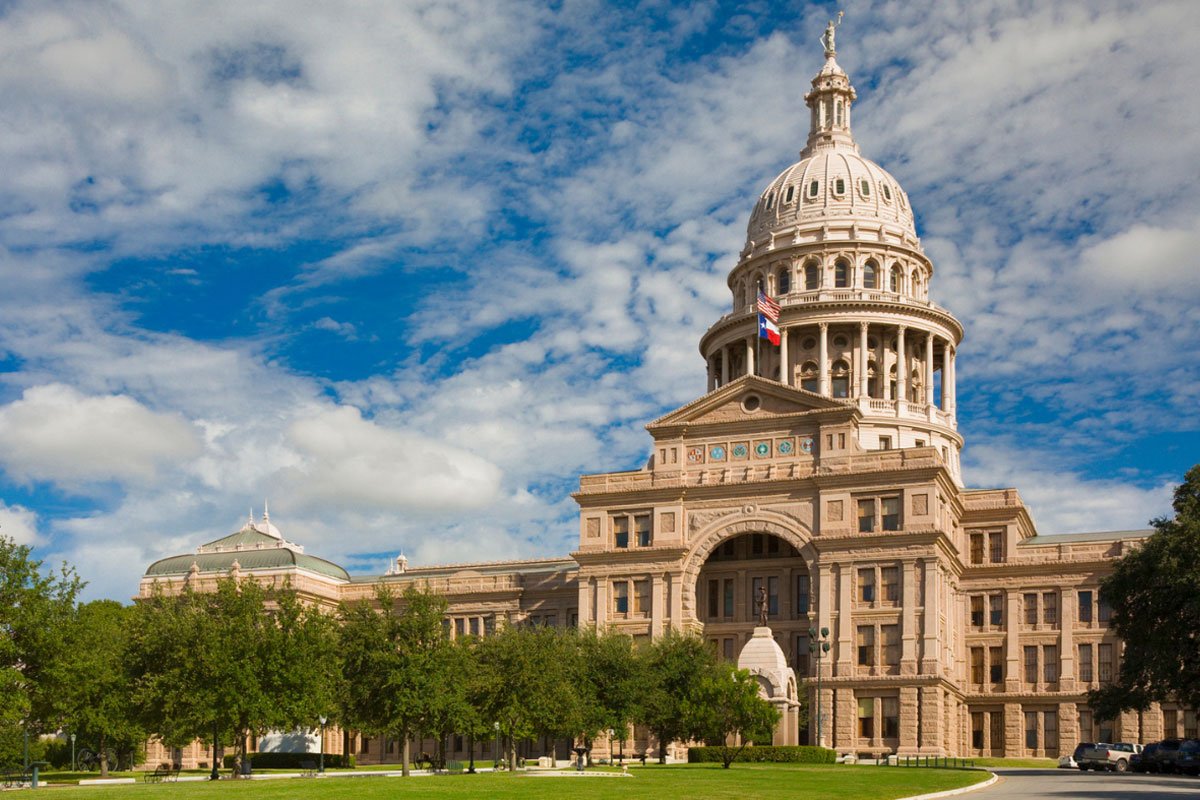 Texas passes new vape packaging law, banning e-cigarette packaging with pictures of fruits, juices, etc.
