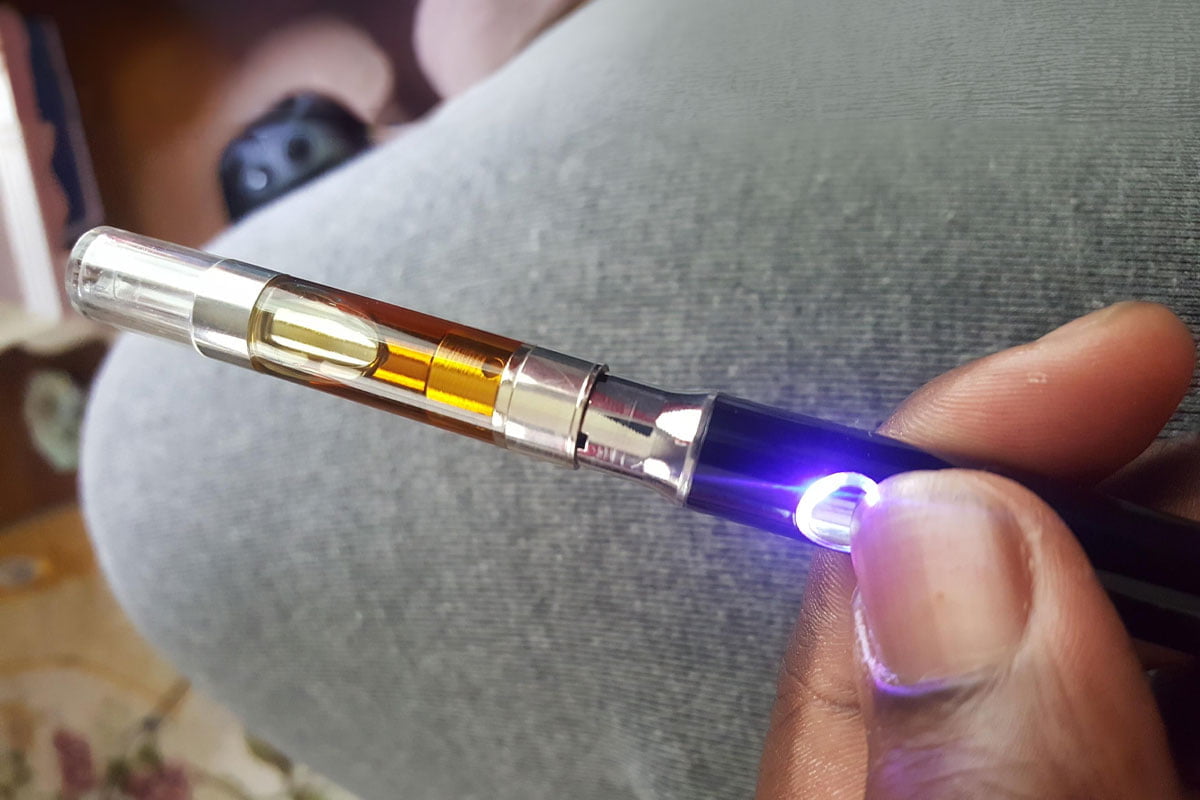 Understanding Vape Pen Blinking Reasons and Solutions