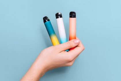 How to Vape: A Beginner’s Guide to Inhaling