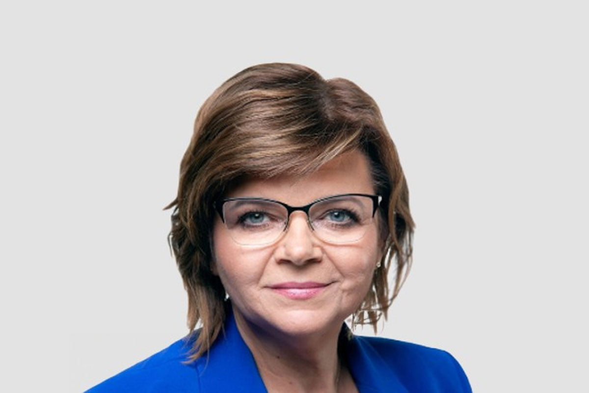 Poland Delays Vape Ban Until 2025 - Izabela Leszczyna