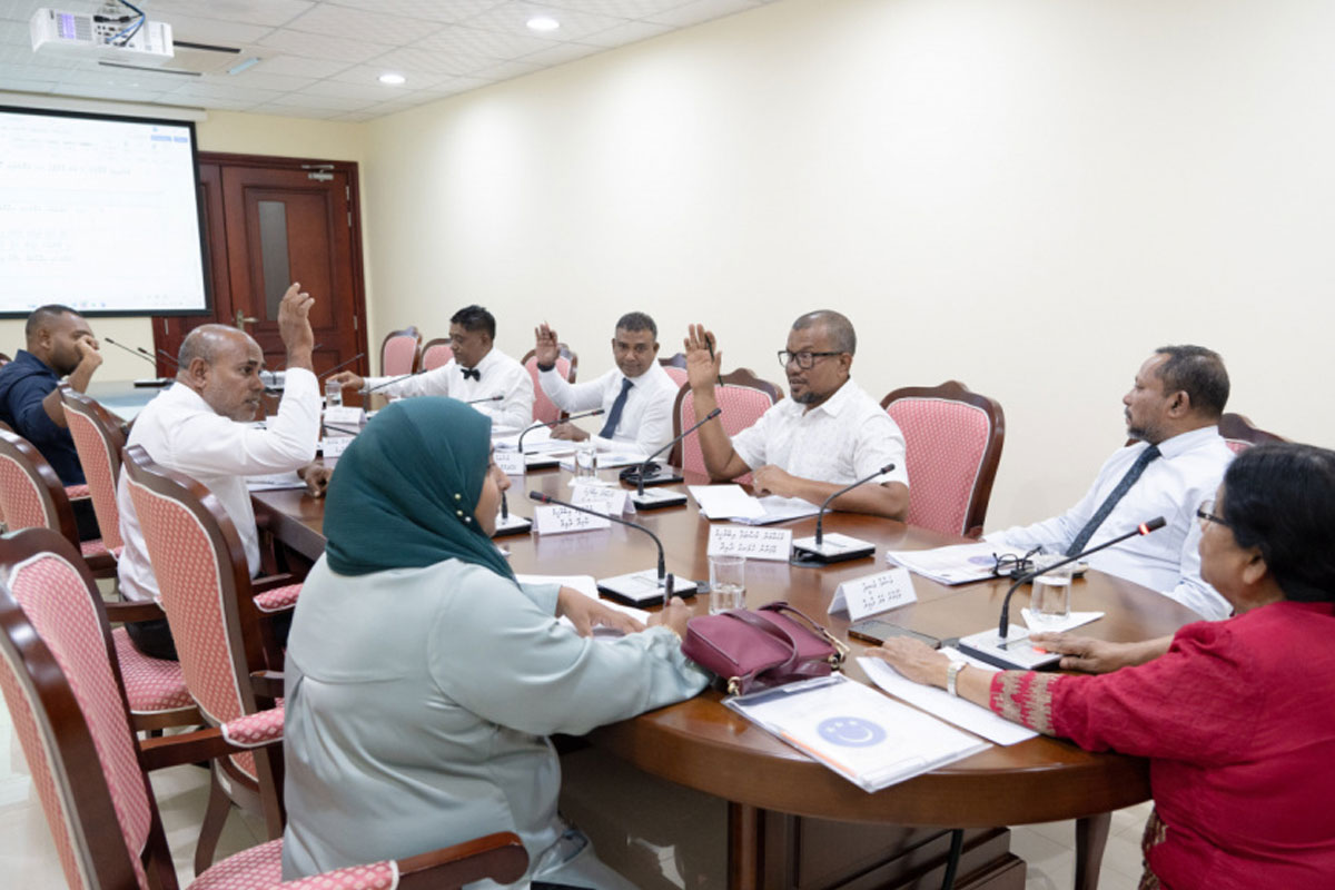 Maldives Parliament Passes Bill to Ban E-Cigarettes and Raise Legal Age for Tobacco Purchases